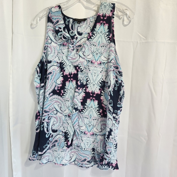 Banana Republic Size Medium Black and Blue Paisley Blouse - Picture 2 of 7